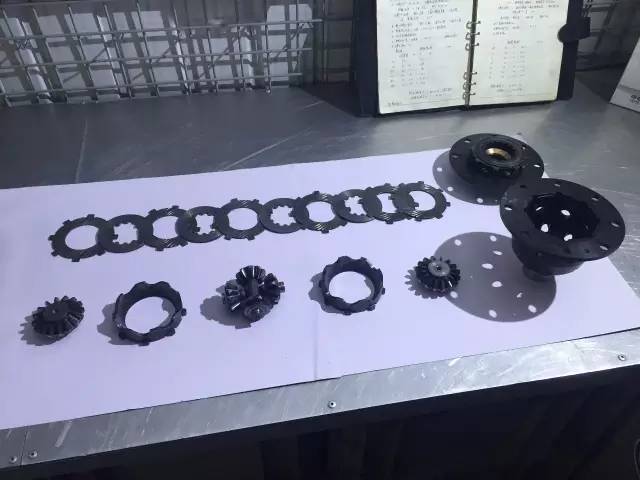 摩擦片在限滑差速器中的作用